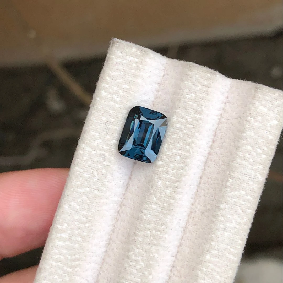 3.12 ct Natural Blue Spinel Cushion Shape Loose Gemstone from Tanzania — view 4